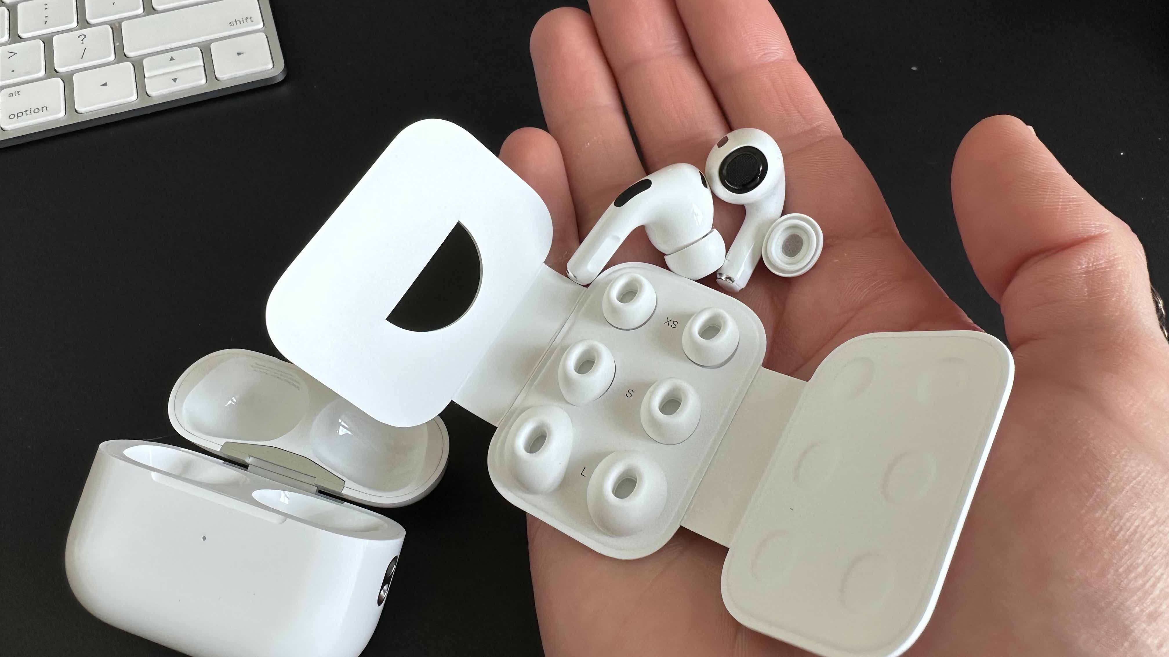 how-to-change-airpods-pro-ear-tips-1
